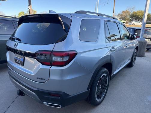 2026 Honda Pilot Touring 8-Passenger