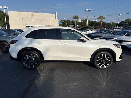 Platinum White Pearl 2027 Honda HR-V EX-L