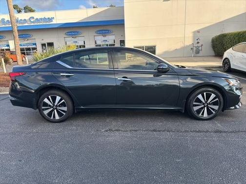 2021 Nissan Altima 2.5 SL