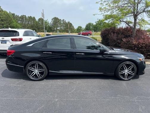 2022 Honda Accord Touring 2.0T