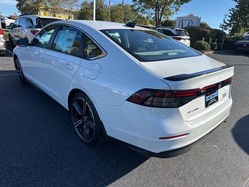 2025 Honda Accord Hybrid Base