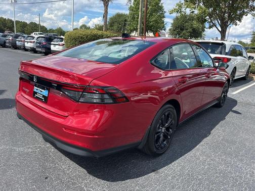 2025 Honda Accord Sport SE 1.5T
