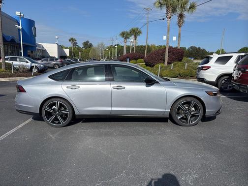 Solar Silver Metallic 2026 Honda Accord SE