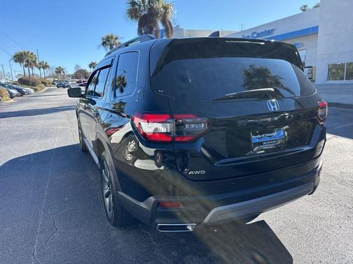 2023 Honda Pilot Elite