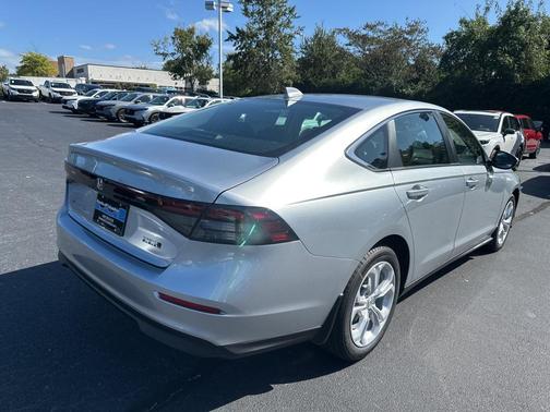 2025 Honda Accord LX 1.5T