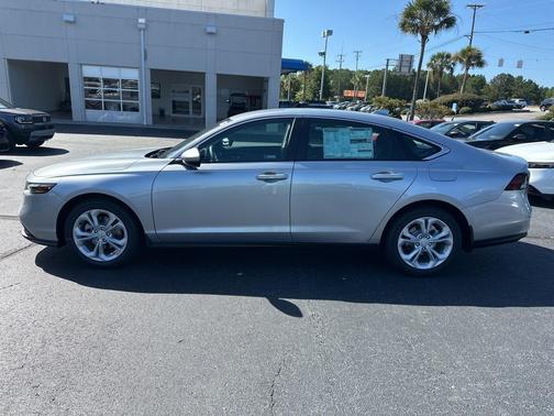 2025 Honda Accord LX 1.5T