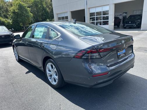 2025 Honda Accord LX 1.5T