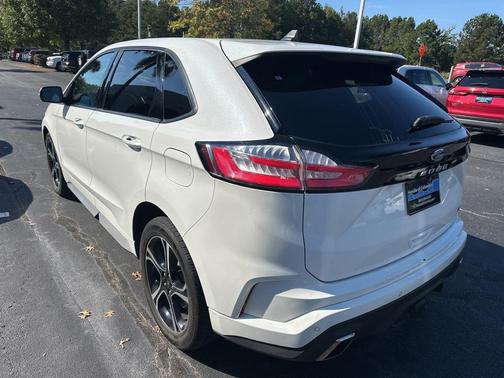 2022 Ford Edge ST