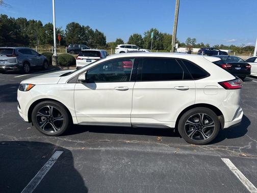 2022 Ford Edge ST