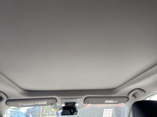 Sonic Gray Pearl 2026 Honda Pilot Touring 8-Passenger