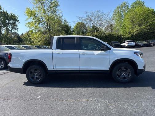 Platinum White Pearl 2026 Honda Ridgeline TrailSport