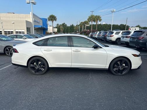 2025 Honda Accord Hybrid Base