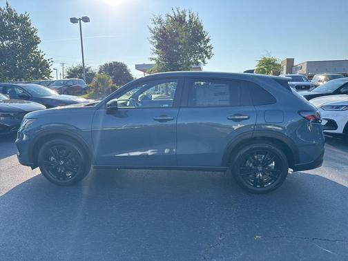 Nordic Forest Pearl 2026 Honda HR-V Sport