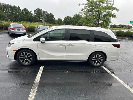 Platinum White Pearl 2026 Honda Odyssey EX-L