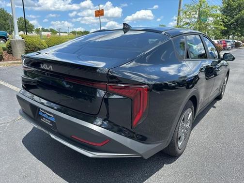 2025 Kia K4 LX