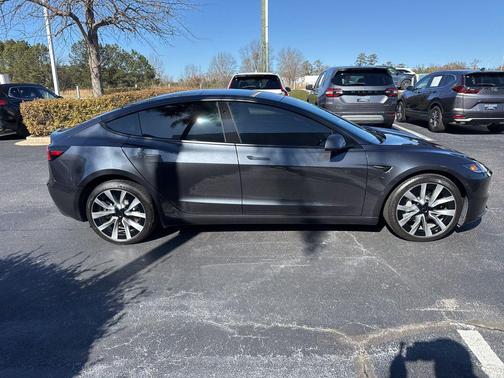 2025 Tesla Model 3 Long Range