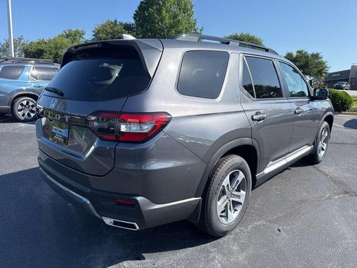 Modern Steel Metallic 2026 Honda Pilot EX-L