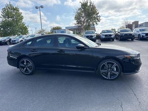 Crystal Black Pearl 2026 Honda Accord Hybrid Sport