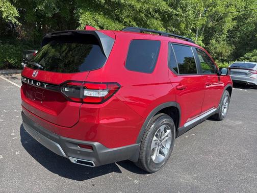 Radiant Red Metallic II 2026 Honda Pilot EX-L