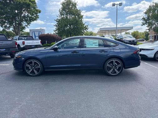 Canyon River Blue Metallic 2026 Honda Accord SE
