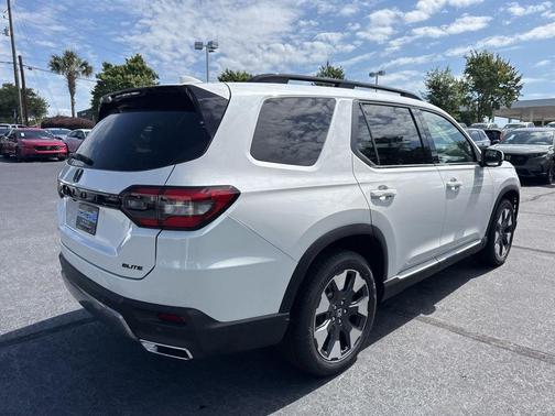 Platinum White Pearl 2026 Honda Pilot Elite
