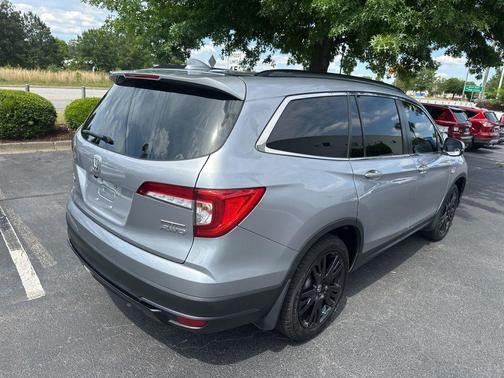 Lunar Silver Metallic 2022 Honda Pilot Special Edition