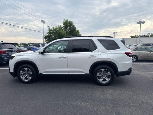 Platinum White Pearl 2026 Honda Pilot EX-L
