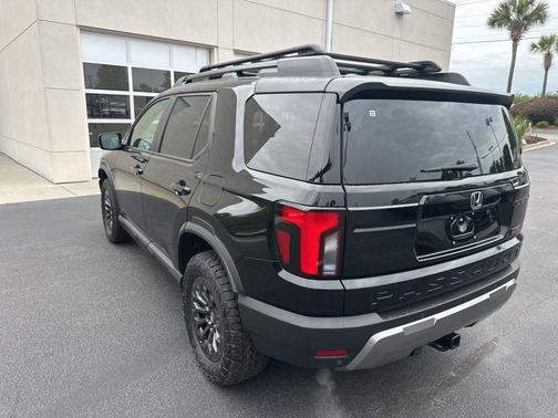 Crystal Black Pearl 2026 Honda Passport TrailSport