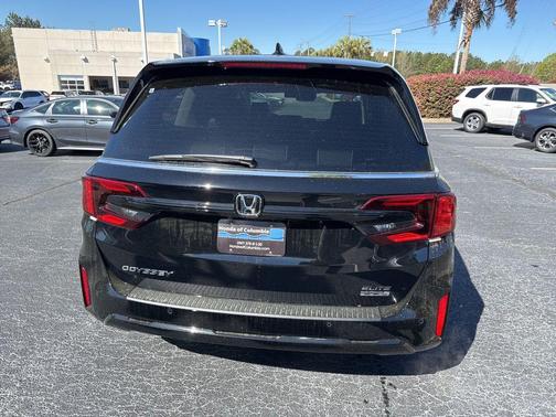 Crystal Black Pearl 2026 Honda Odyssey Elite