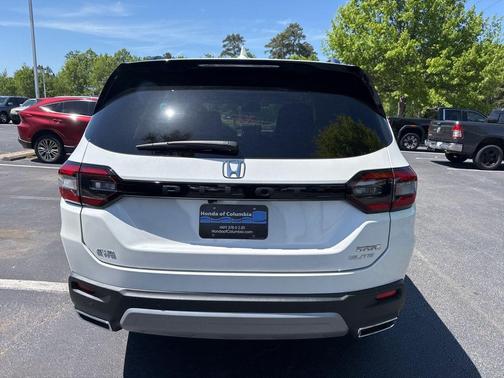 Platinum White Pearl 2023 Honda Pilot Elite