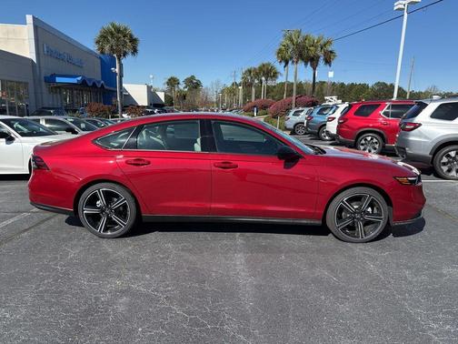 Radiant Red Metallic 2026 Honda Accord SE