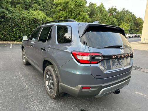 Smoke Blue Pearl 2026 Honda Pilot TrailSport