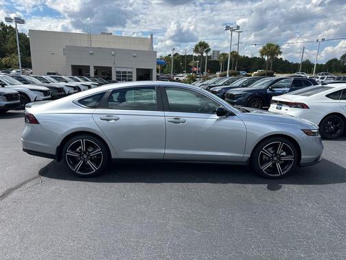 2025 Honda Accord Hybrid Base