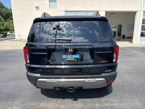 Crystal Black Pearl 2026 Honda Passport TrailSport Elite