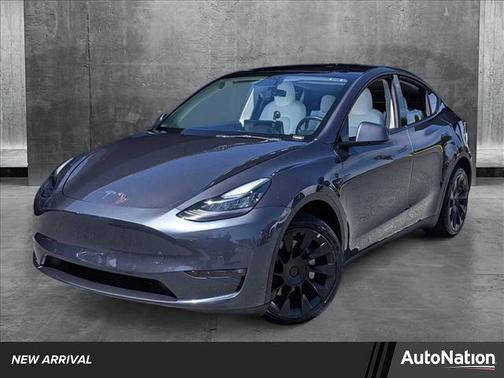 2022 Tesla Model Y Long Range Dual Motor All-Wheel Drive
