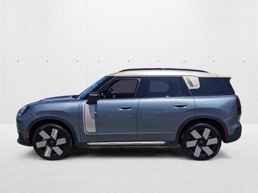 Smokey Green Metallic 2025 MINI Countryman Cooper S ALL4
