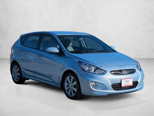 2013 Hyundai Accent SE