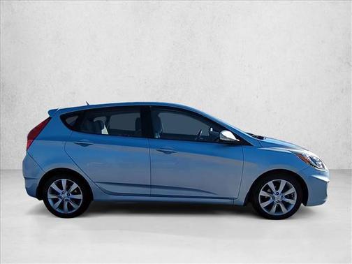 2013 Hyundai Accent SE