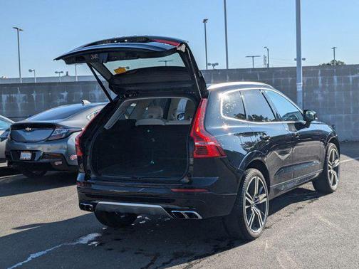 2019 Volvo XC60 T6 Momentum