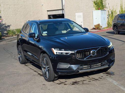 2019 Volvo XC60 T6 Momentum