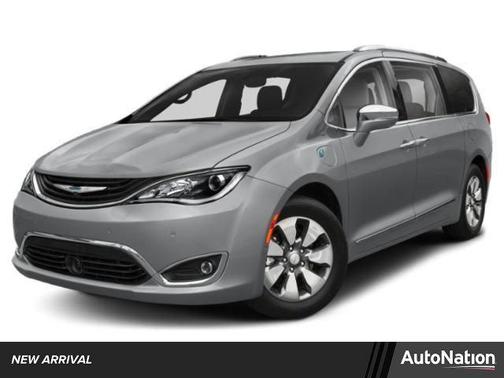 2018 Chrysler Pacifica Hybrid Limited