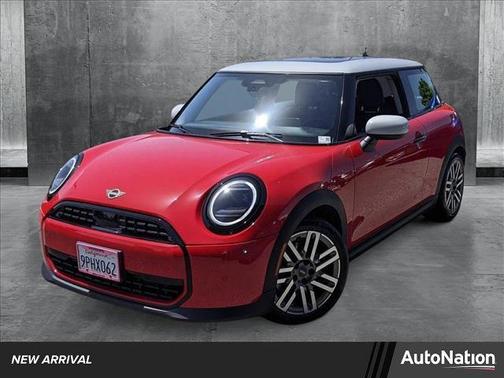 2025 MINI Hardtop Cooper