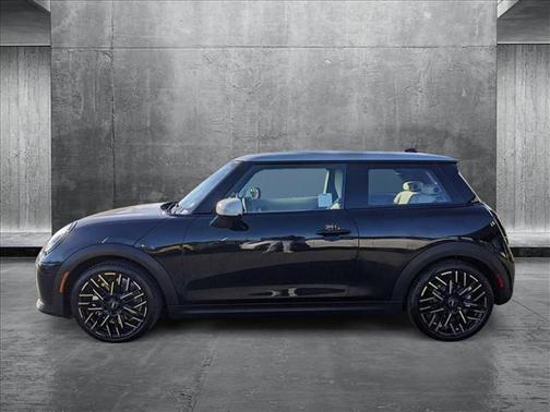 2025 MINI Hardtop Cooper