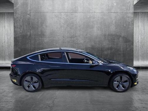 2019 Tesla Model 3 Mid Range