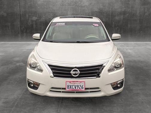 Photo 2 of 25 of 2015 Nissan Altima 2.5 SL