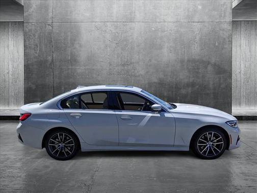 2019 BMW 330 330i