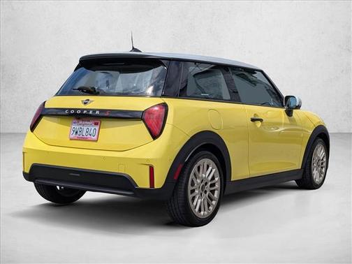 Sunny Side Yellow 2025 MINI Hardtop Cooper S