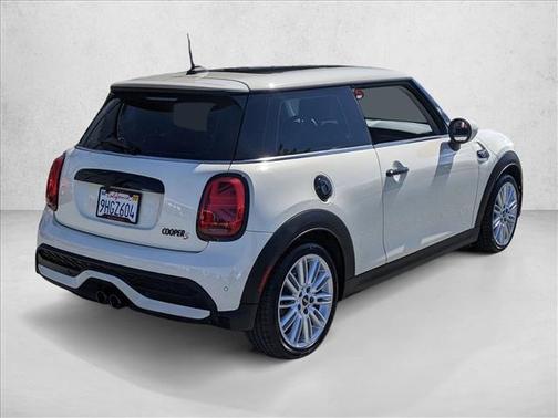 Pepper White 2023 MINI Hardtop Cooper S