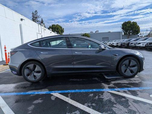 2018 Tesla Model 3 Mid Range