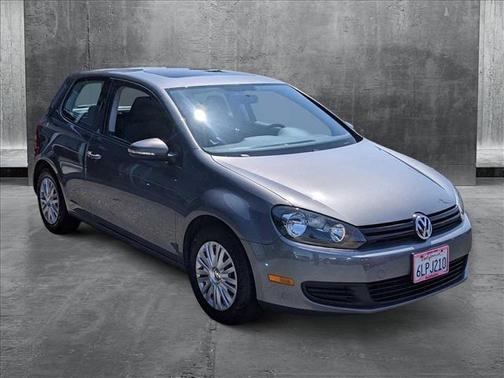 2010 Volkswagen Golf 2-Door